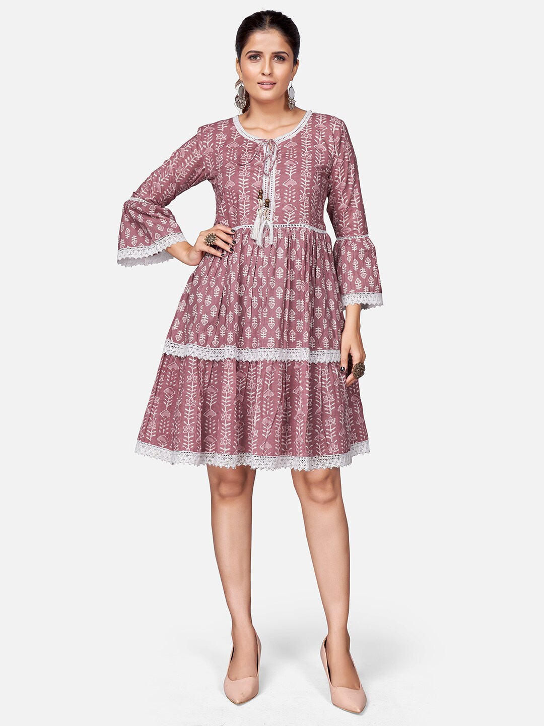 

Vbuyz Pink & White Cotton Ethnic Motifs Dress