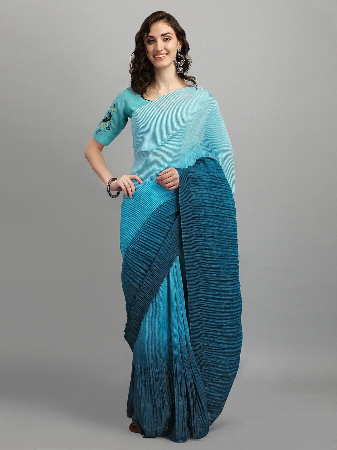 

RAJGRANTH Turquoise Blue & Navy Blue Striped Ready to Wear Saree