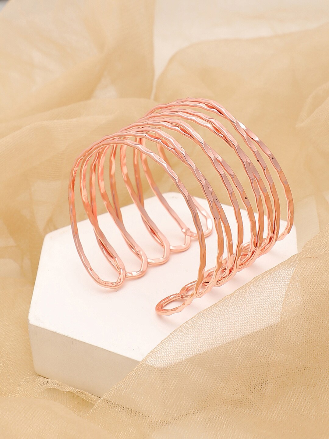 

SOHI Women Gold-Toned Gold-Plated Armlet Bracelet