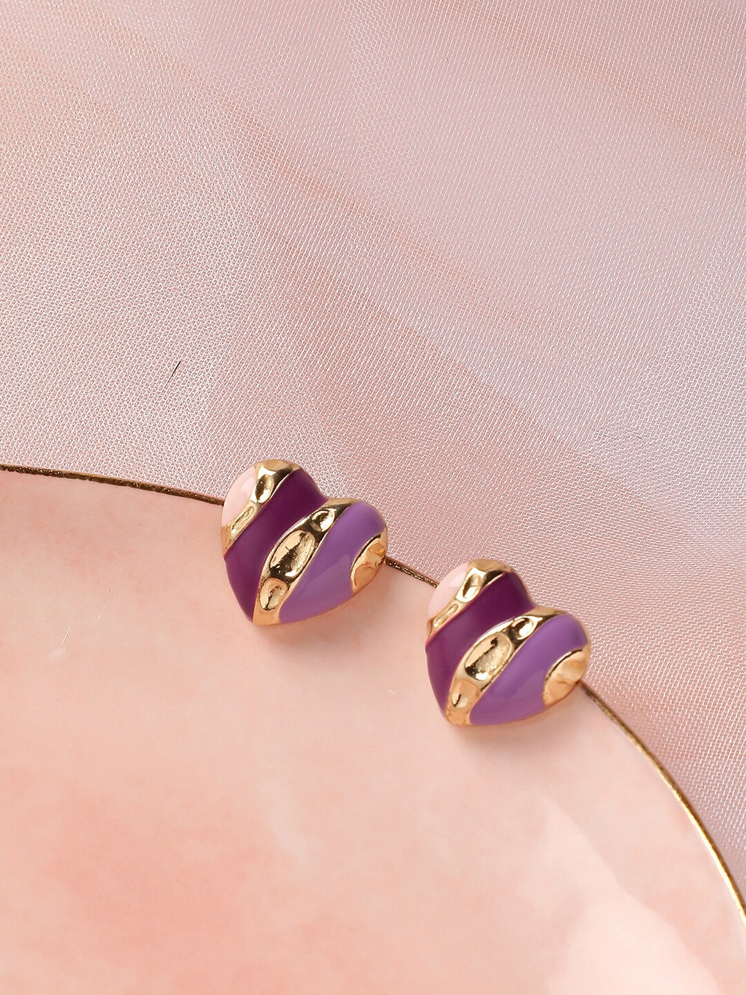 

SOHI Lavender Women Heart Shaped Studs Earrings