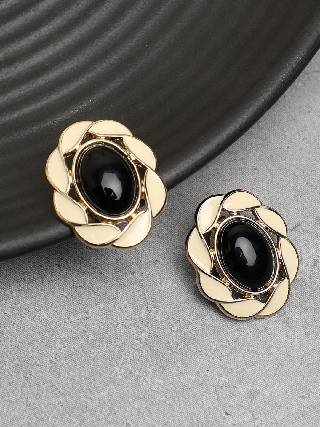 

SOHI Women Black & Cream-Coloured Contemporary Studs Earrings