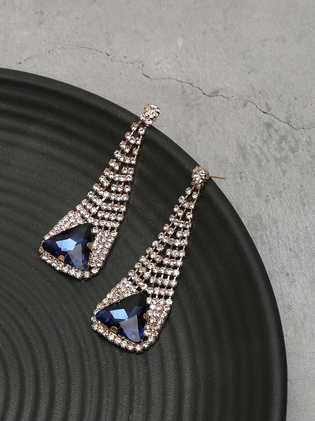 

SOHI Women Blue Contemporary Drop Earrings