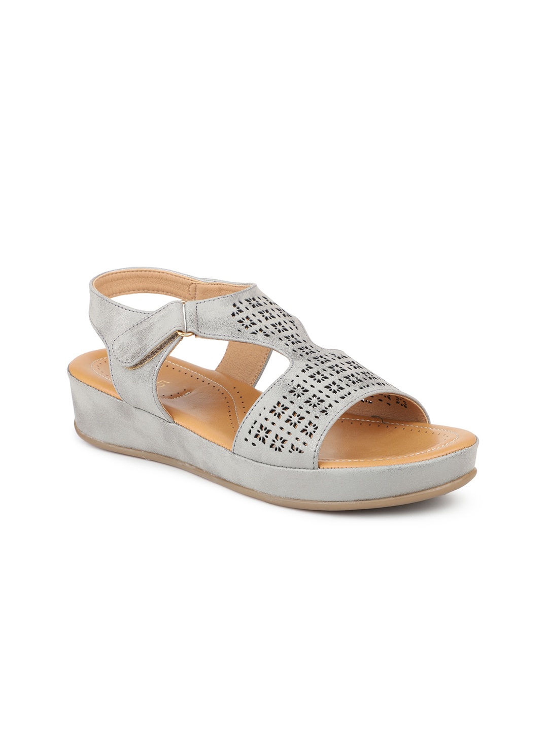

Inc 5 Gunmetal-Toned Laser Cuts Flatform Heels, Metallic