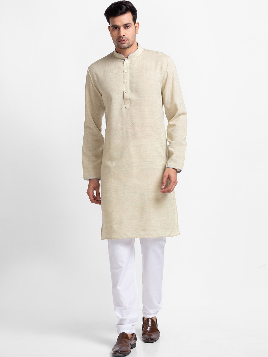 

SARVAMOHAN Men Beige & White Kurta with Churidar