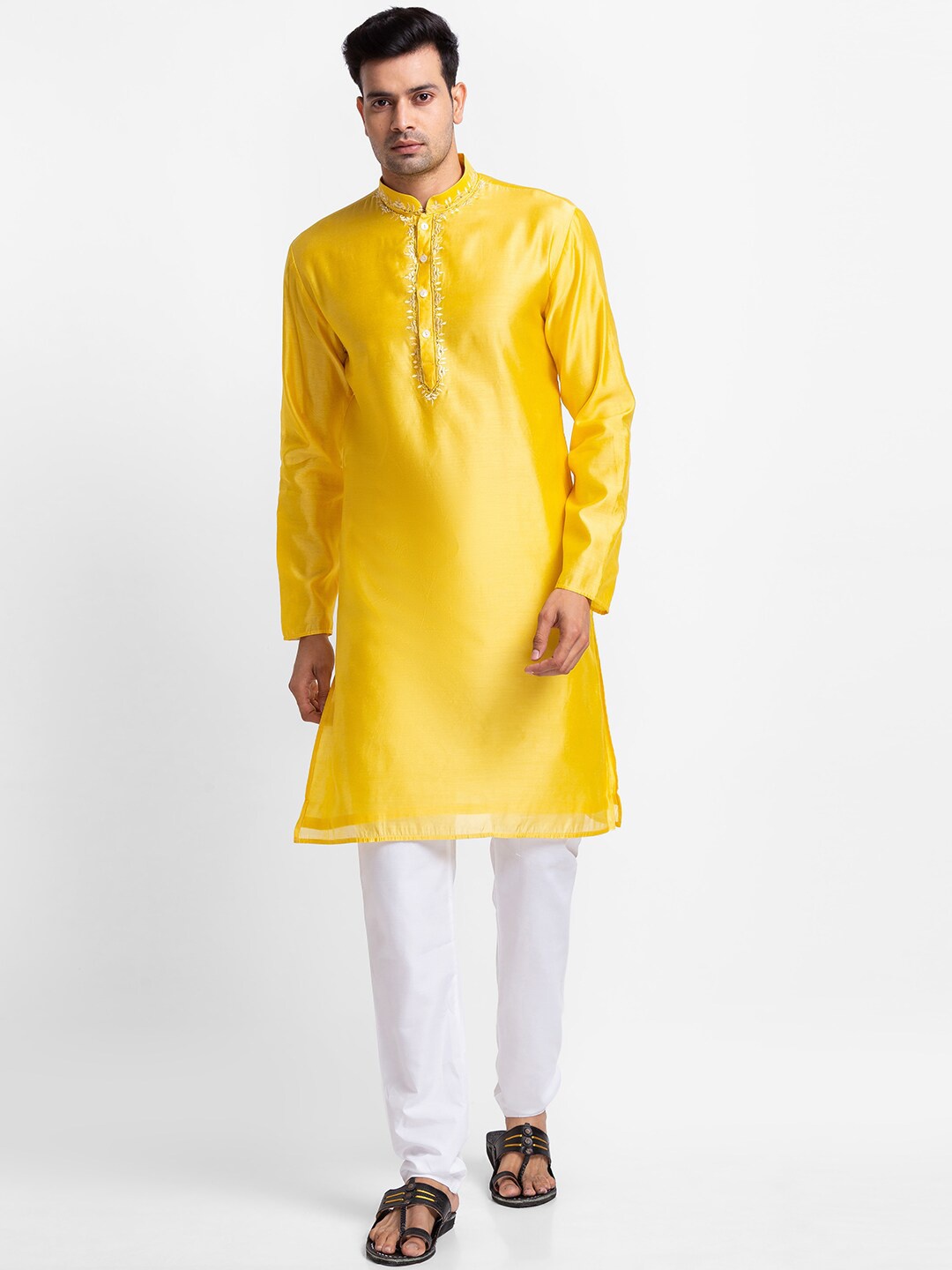 

SARVAMOHAN Men Yellow Embroidered Thread Work Kurta with Churidar