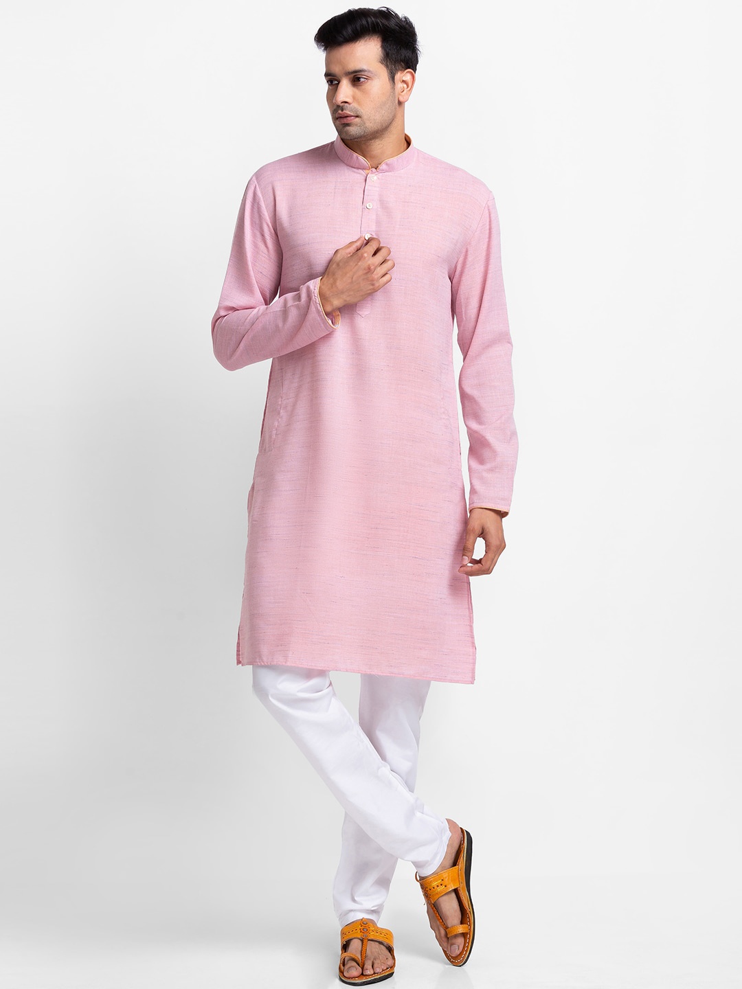 

SARVAMOHAN Men Pink Solid Regular Kurta with Churidar