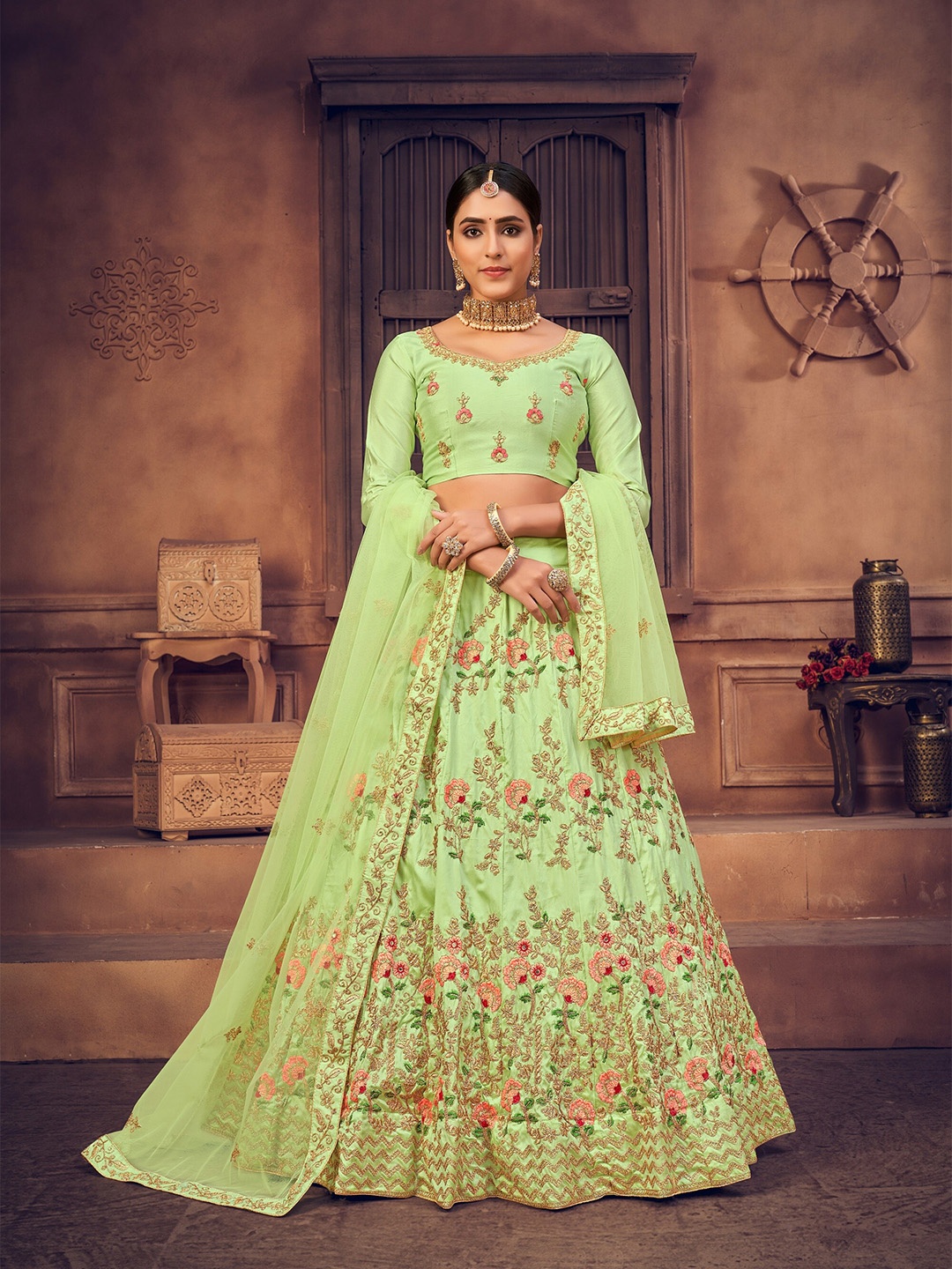 

Warthy Ent Green & Gold-Toned Embroidered Thread Work Semi-Stitched Lehenga & Unstitched Blouse With Dupatta