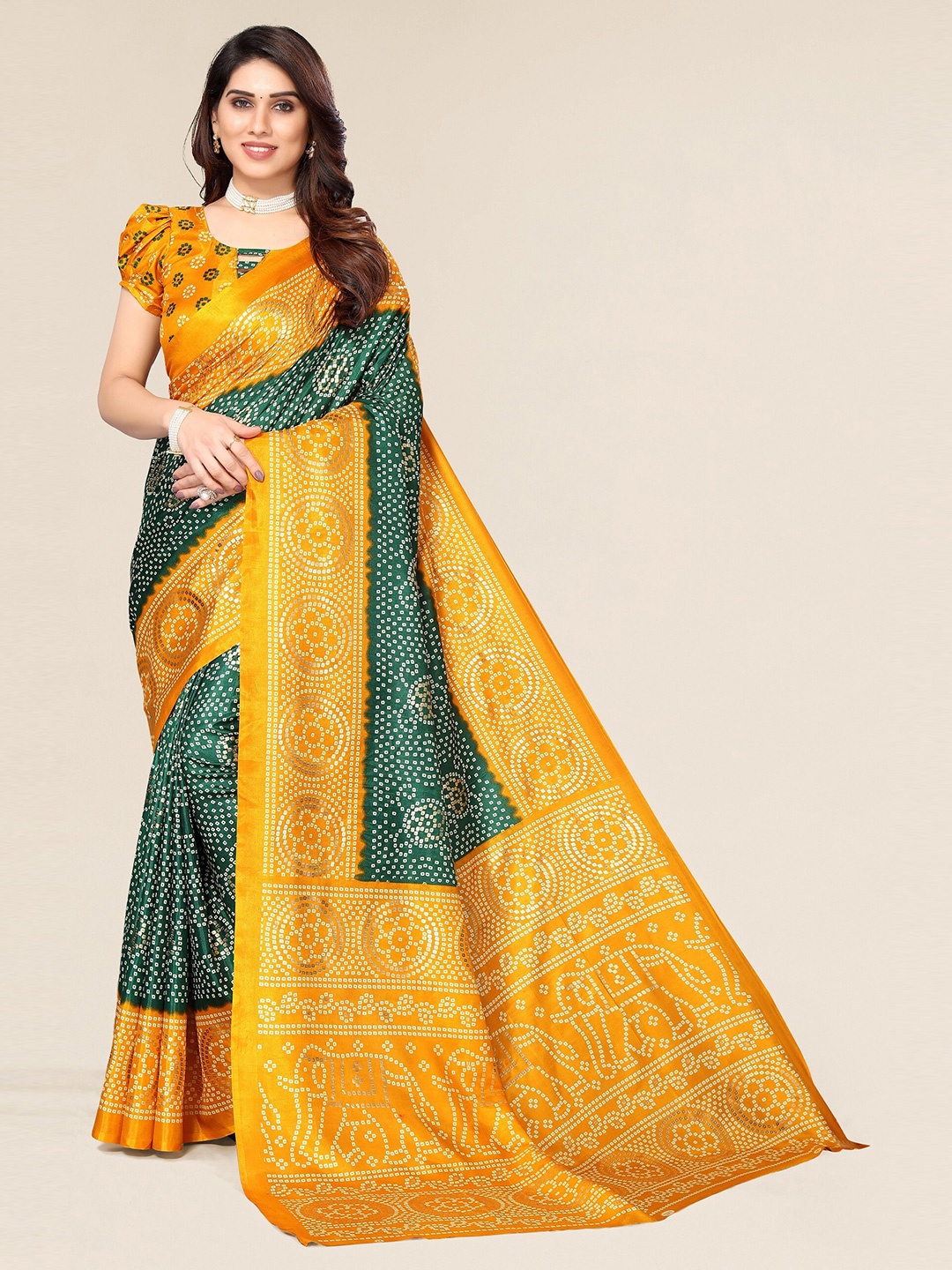 

Winza Designer Green & Gold-Toned Bandhani Silk Cotton Fusion Mysore Silk Saree