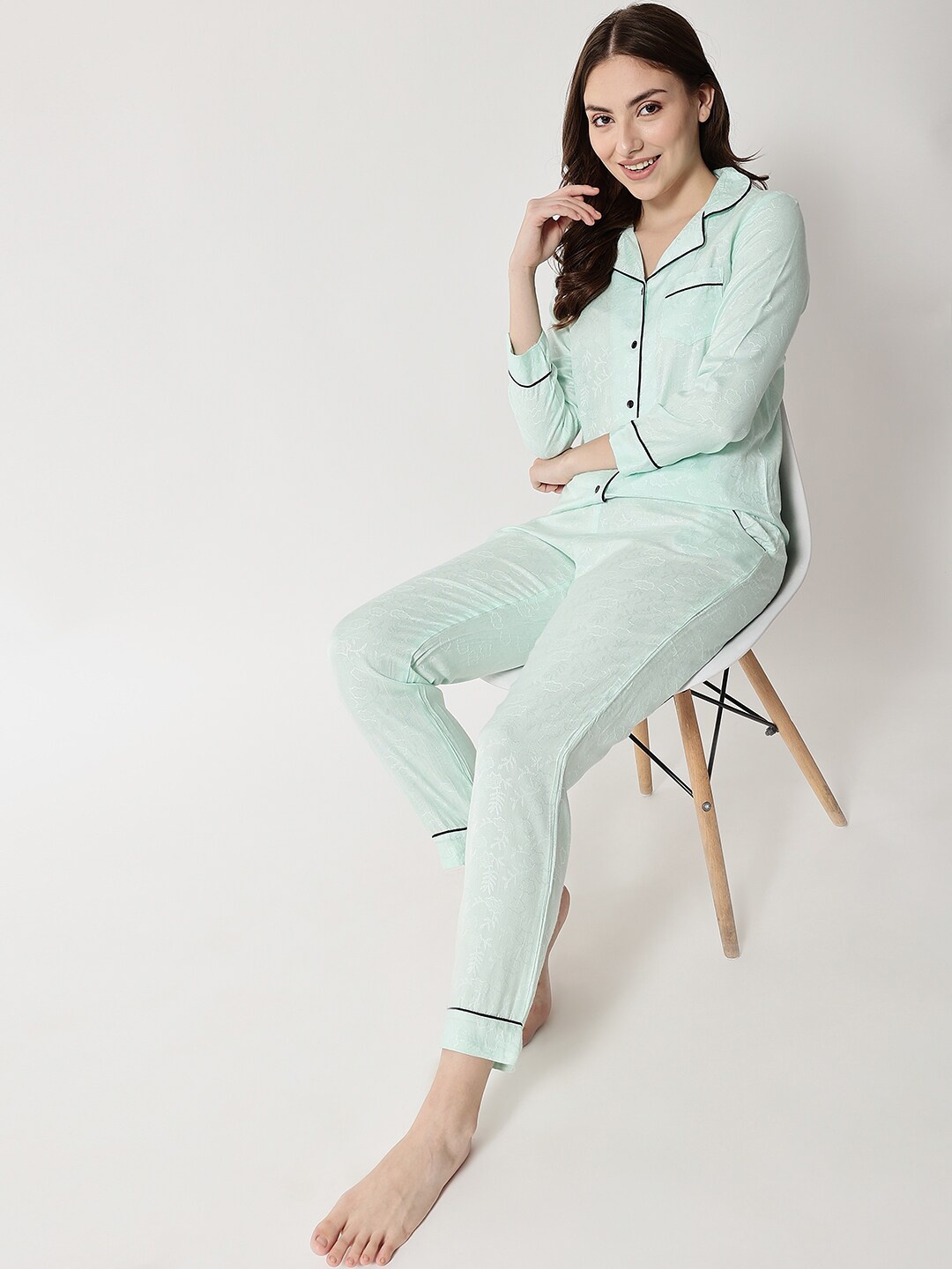 

HERE&NOW Women Green & Black Solid Night suit