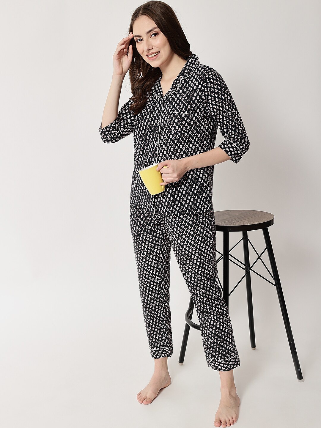 

HERE&NOW Women Black & White Printed Pure Cotton Night suit
