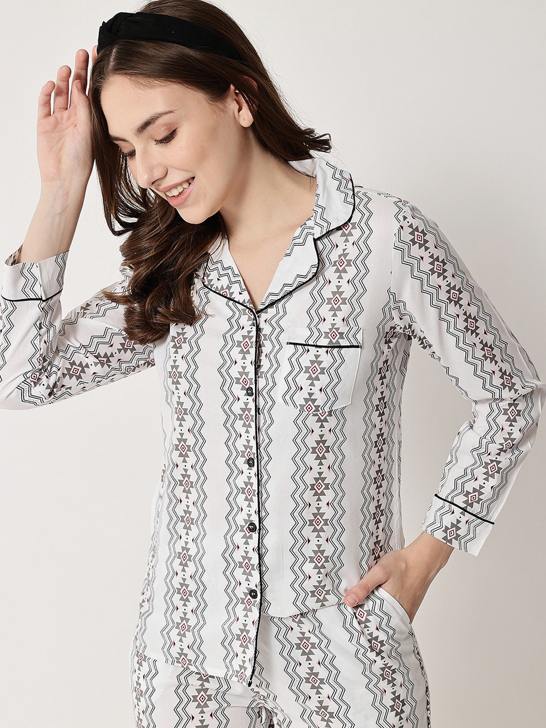 

HERE&NOW Women White & Grey Printed Pure Cotton Night suit