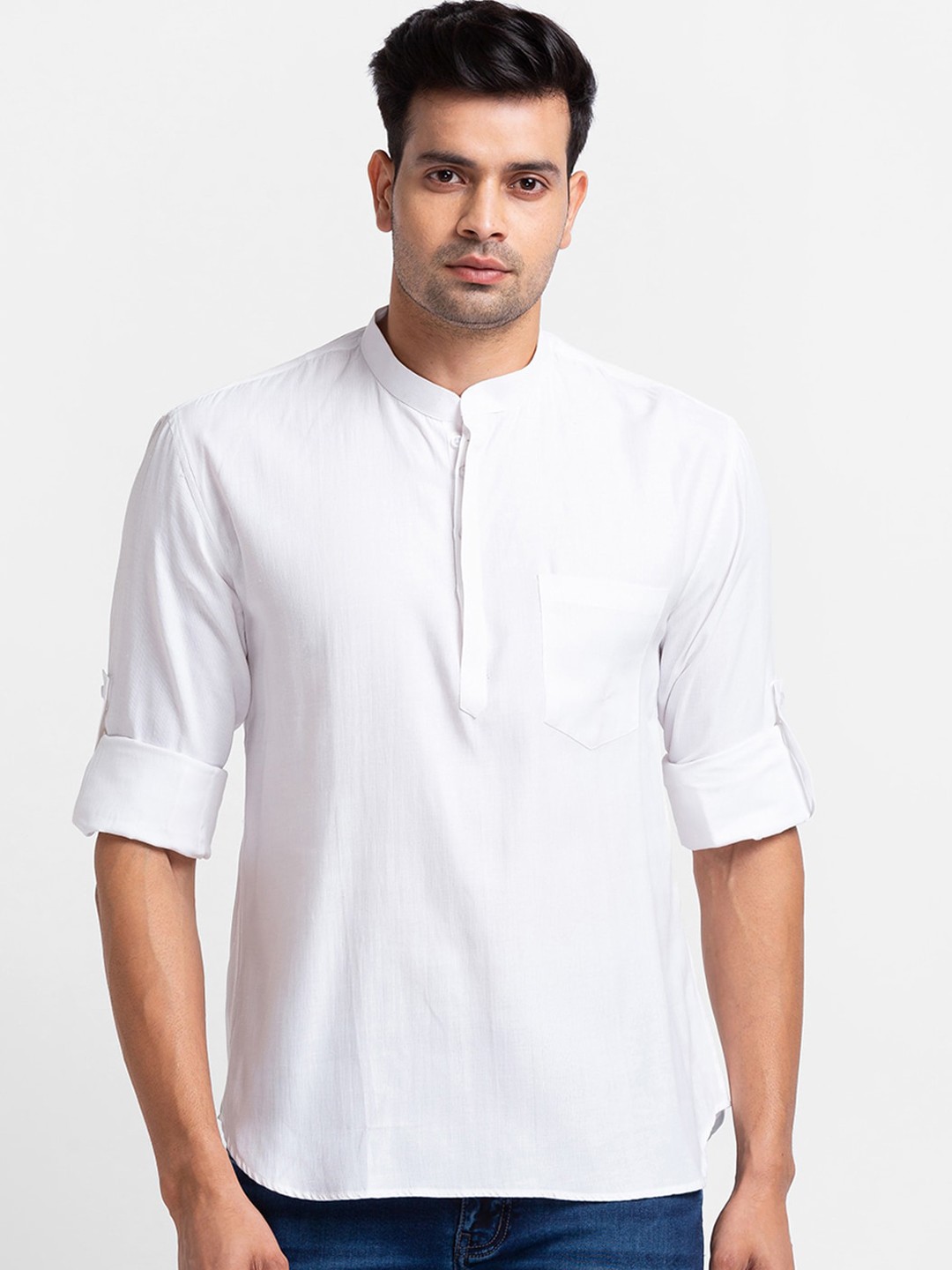

SARVAMOHAN Men White Solid Cotton Kurta