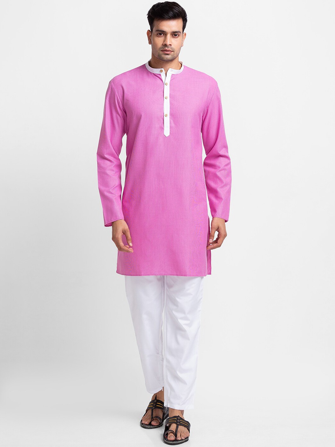 

SARVAMOHAN Men Pink Kurta