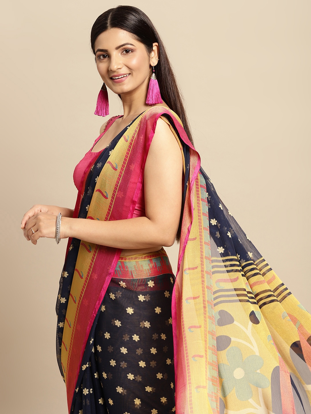 

RACHNA Navy Blue & Pink Ethnic Motifs Print Brasso Saree