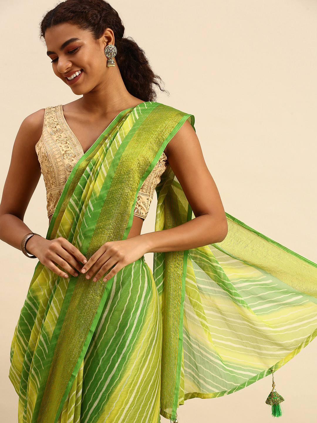 

RACHNA Green & Yellow Leheriya Print Brasso Saree