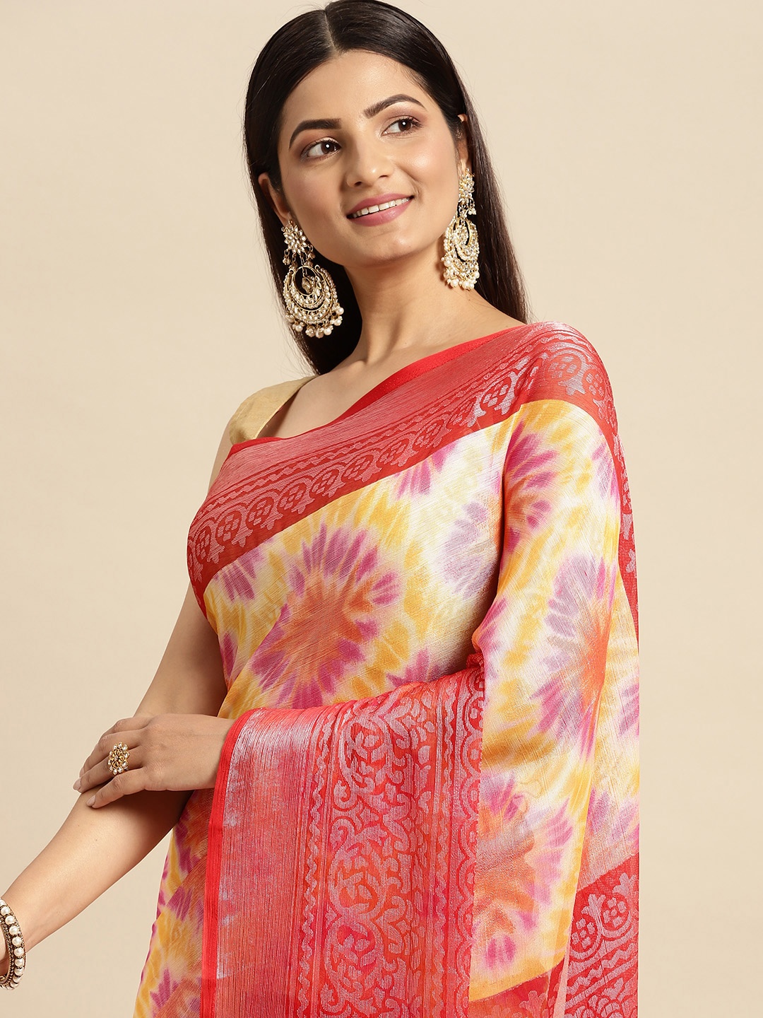 

RACHNA Cream-Coloured & Yellow Floral Print Brasso Saree