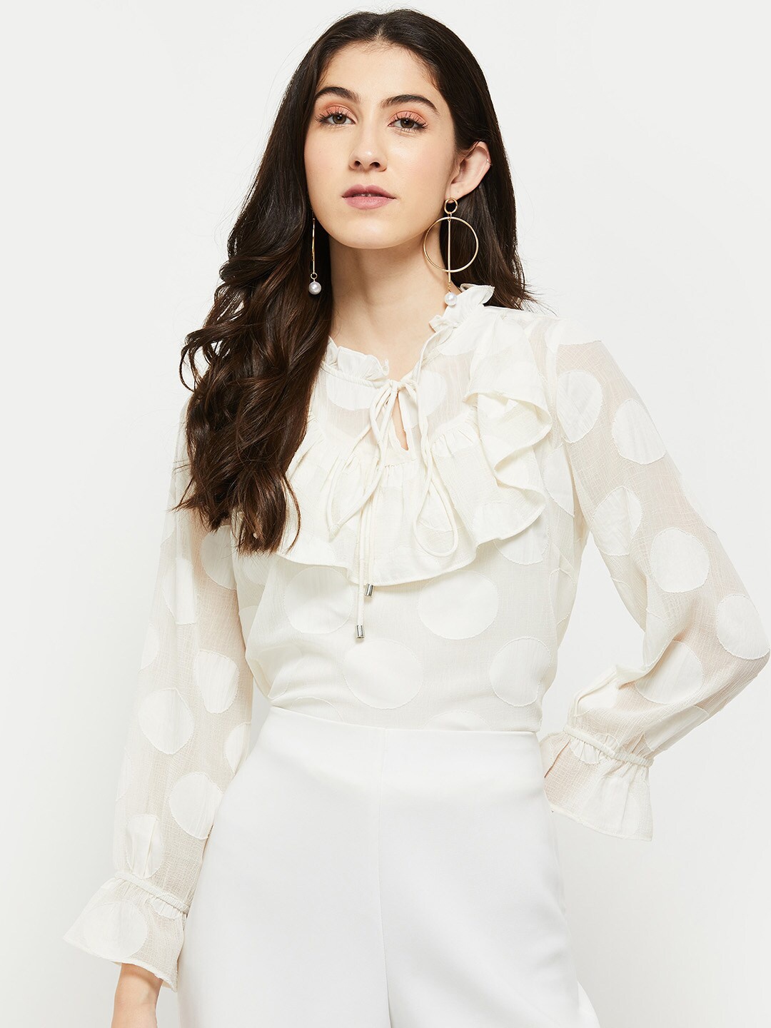 

max Cream-Coloured Geometric Tie-Up Neck Top