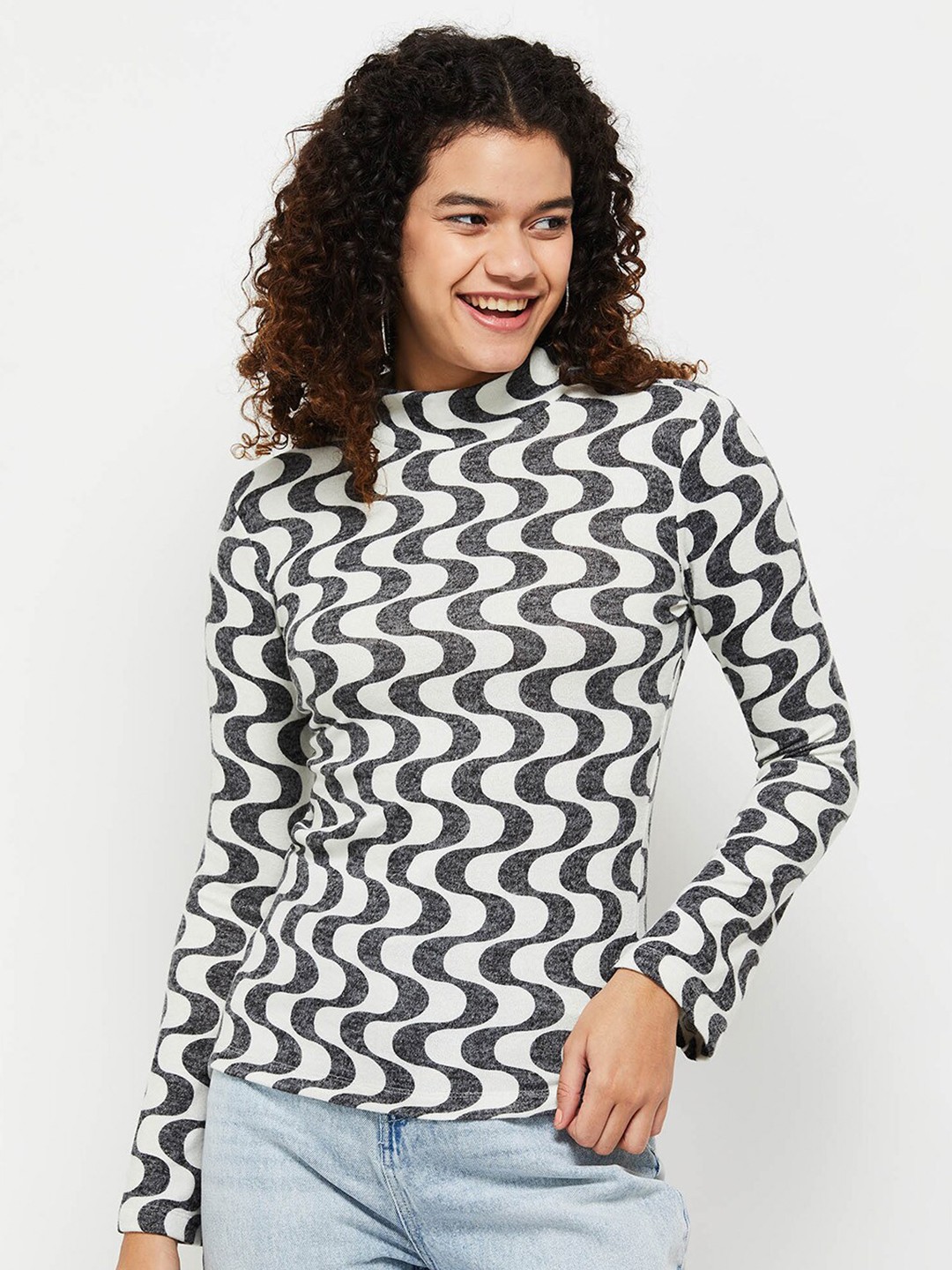 

max Women Black Geometric Print Top