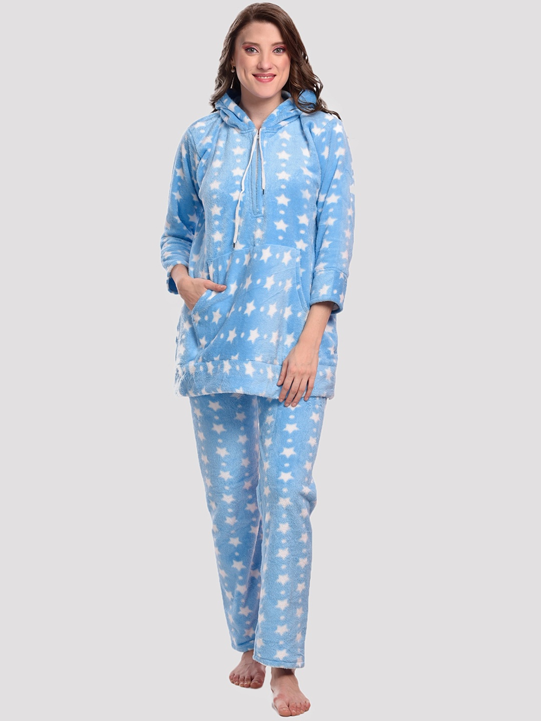 

CIERGE Women Blue & White Printed Night suit