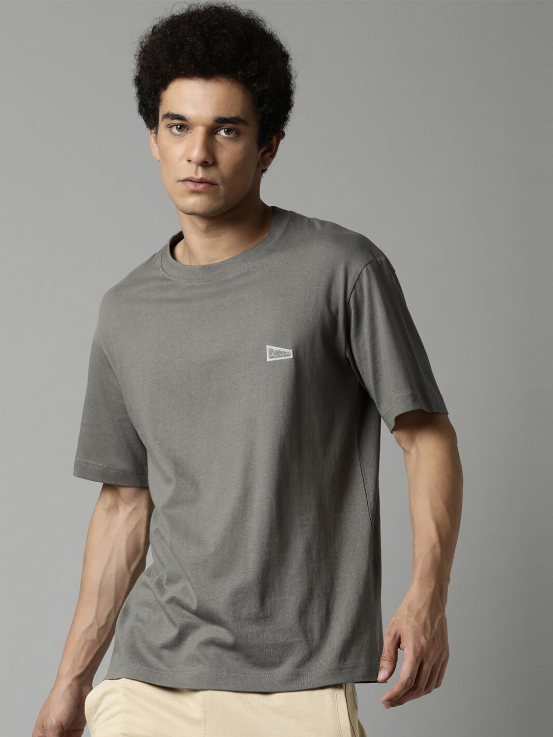 

Breakbounce Men Grey Pure Cotton T-shirt