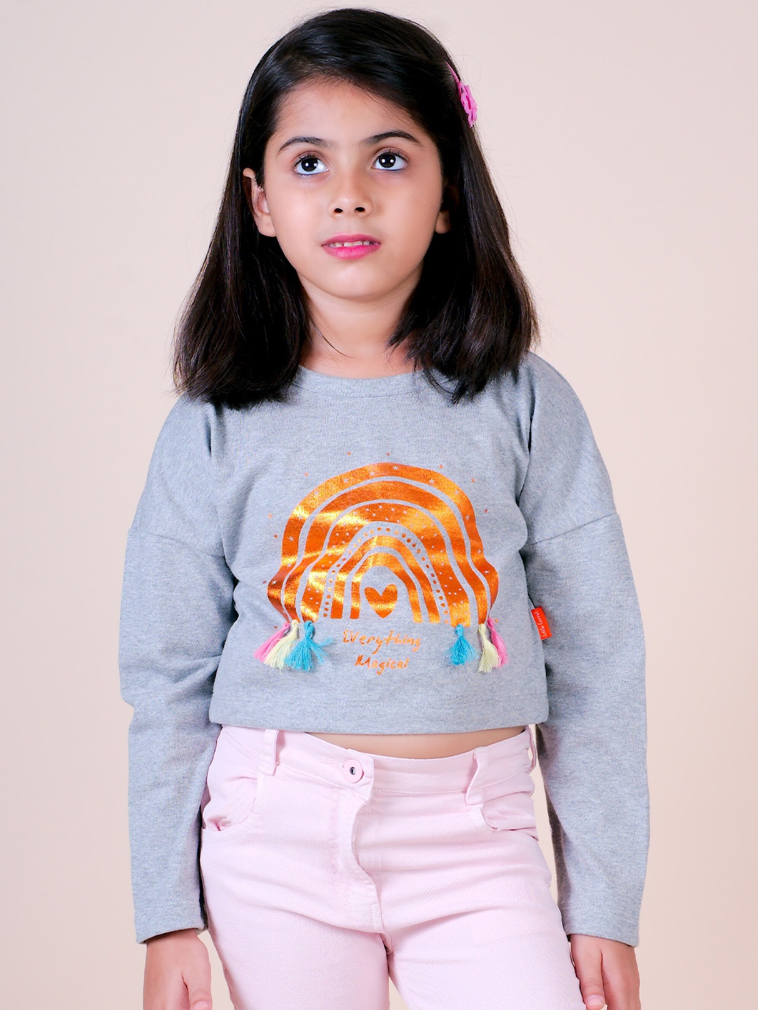 

Little Carrot Girls Grey Printed Drop-Shoulder Sleeves Slim Fit Cotton T-shirt