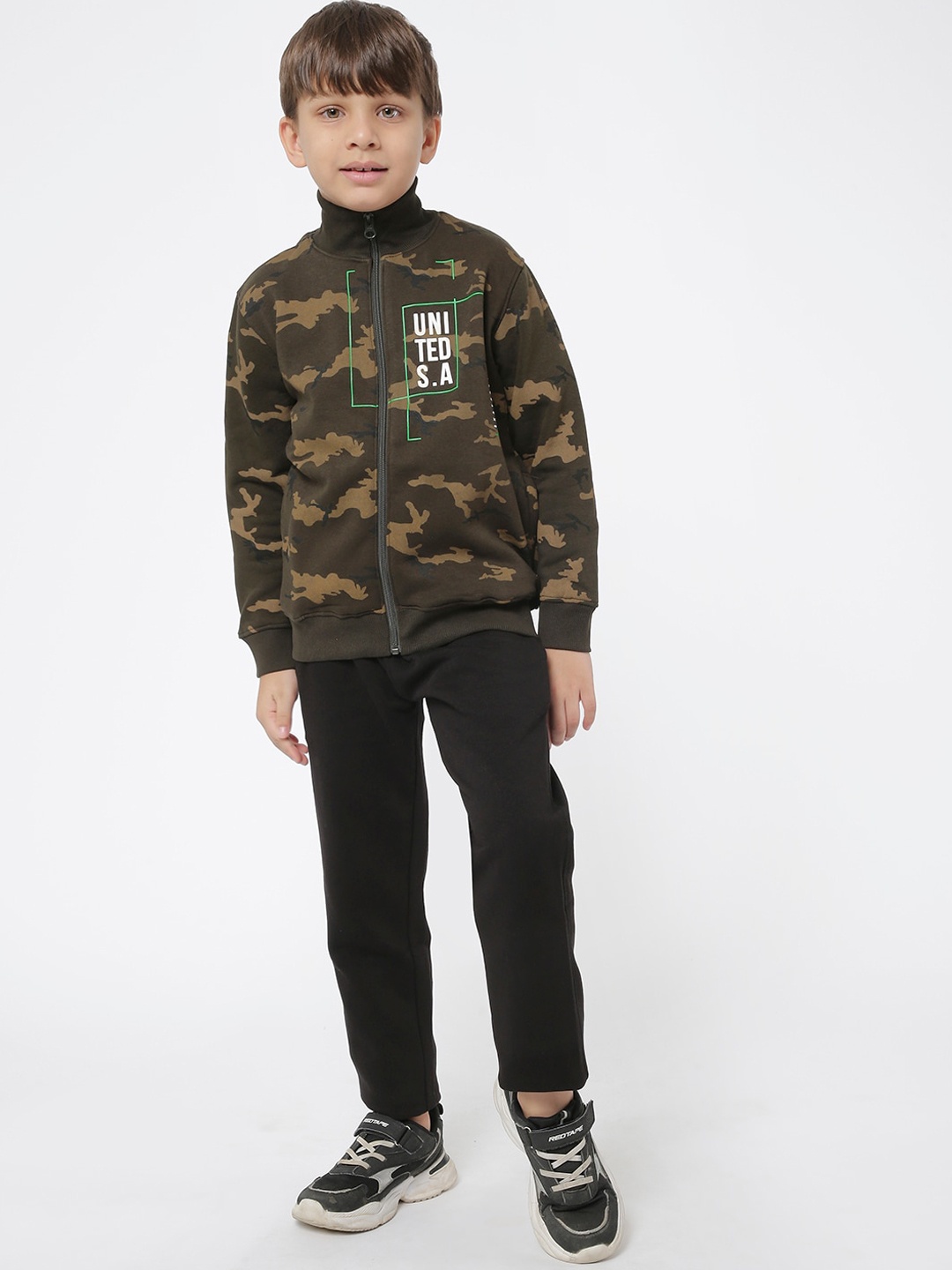 

Sweet Dreams Boys Olive & Black Color-Blocked Tracksuits