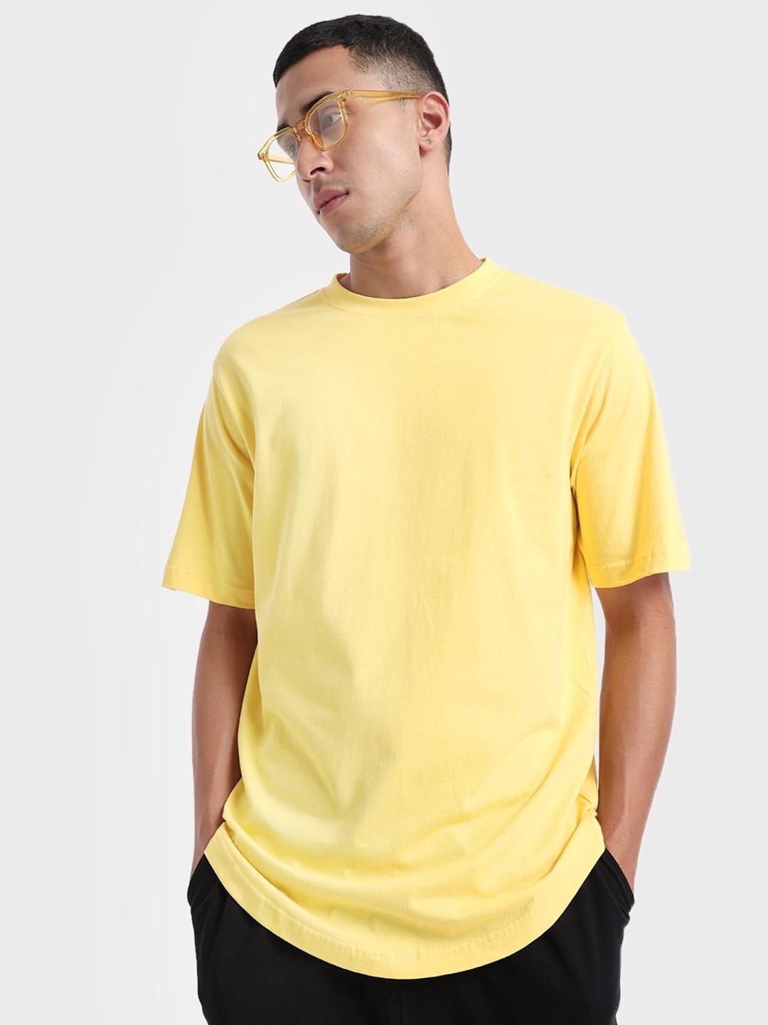 

Bewakoof Men Yellow Cotton T-shirt