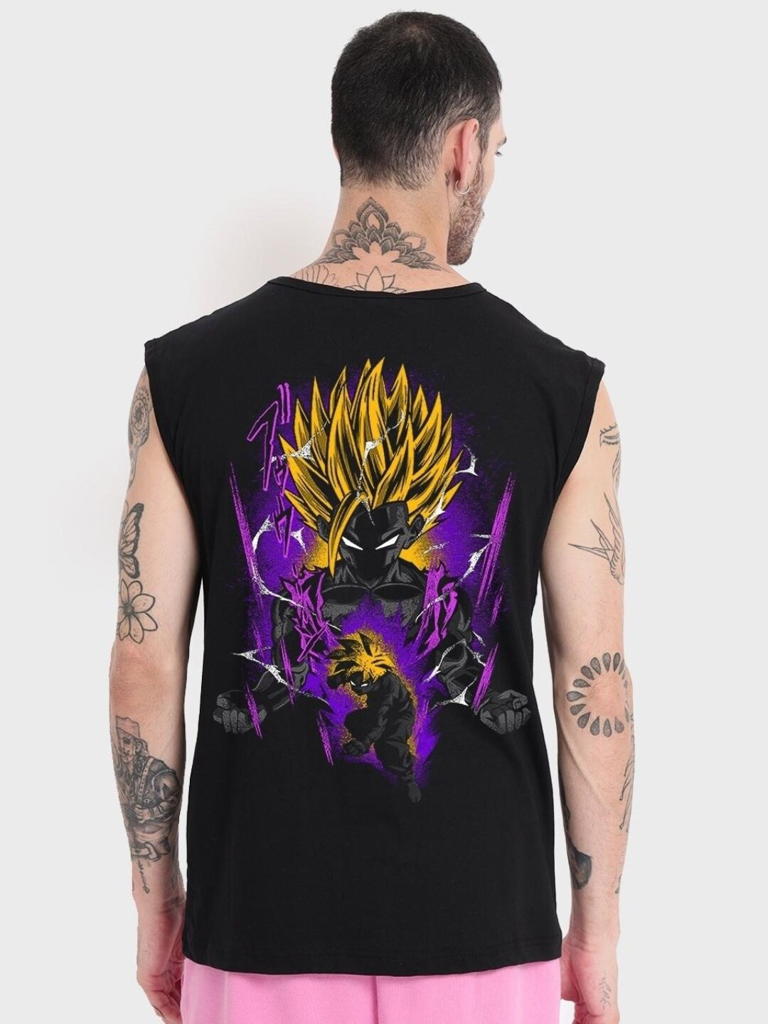 

Bewakoof Men Black Extended Sleeves Loose T-shirt