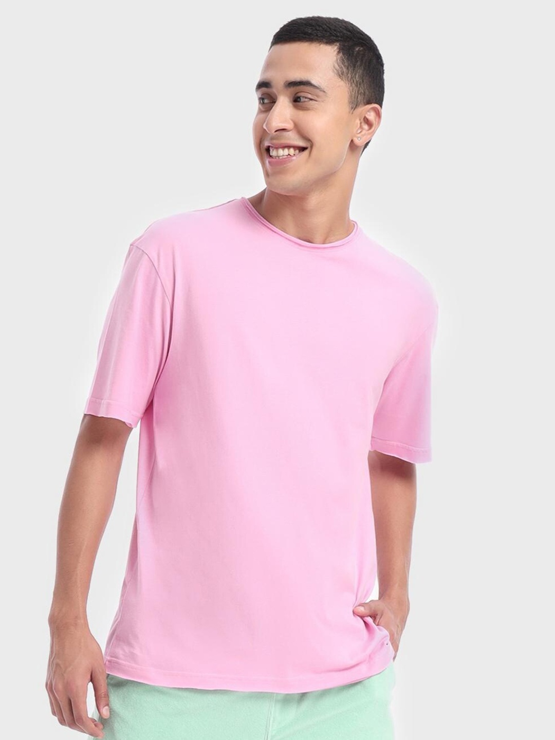 

Bewakoof Men Pink Oversized Cotton T-shirt
