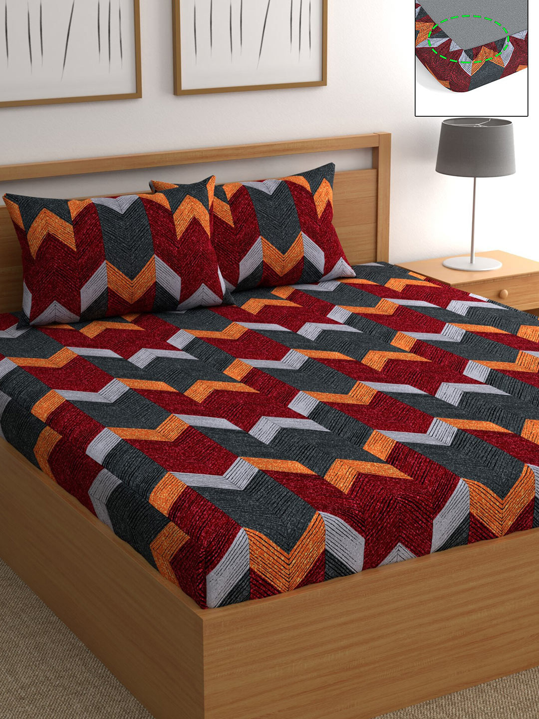 

CHHAVI INDIA Red & Orange Geometric Printed 210 TC Queen Bedsheet with 2 Pillow Covers