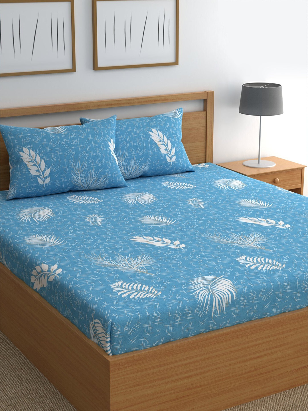 

CHHAVI INDIA Turquoise Blue & White Printed 210 TC Queen Bedsheet with 2 Pillow Covers