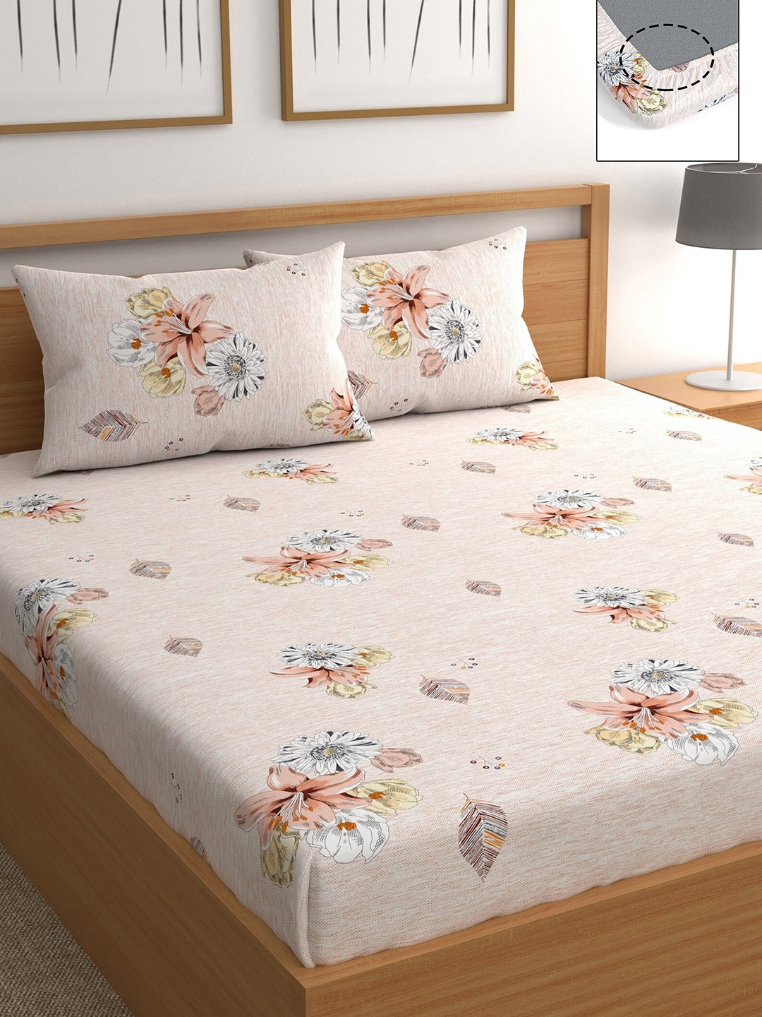 

CHHAVI INDIA Cream-Coloured & Peach-Coloured Floral 210 TC Queen Bedsheet with 2 Pillow Covers