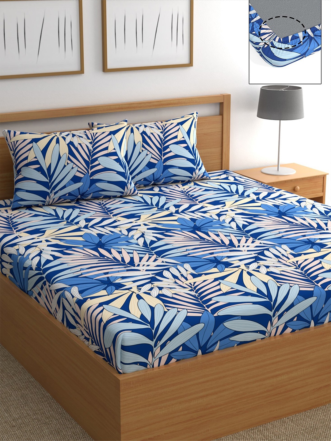 

CHHAVI INDIA Blue & White Graphic Printed 210 TC Queen Bedsheet with 2 Pillow Covers