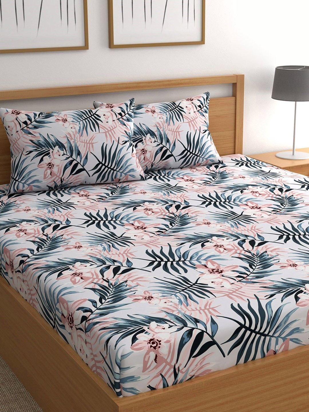 

CHHAVI INDIA White & Blue Floral 210 TC Queen Bedsheet with 2 Pillow Covers