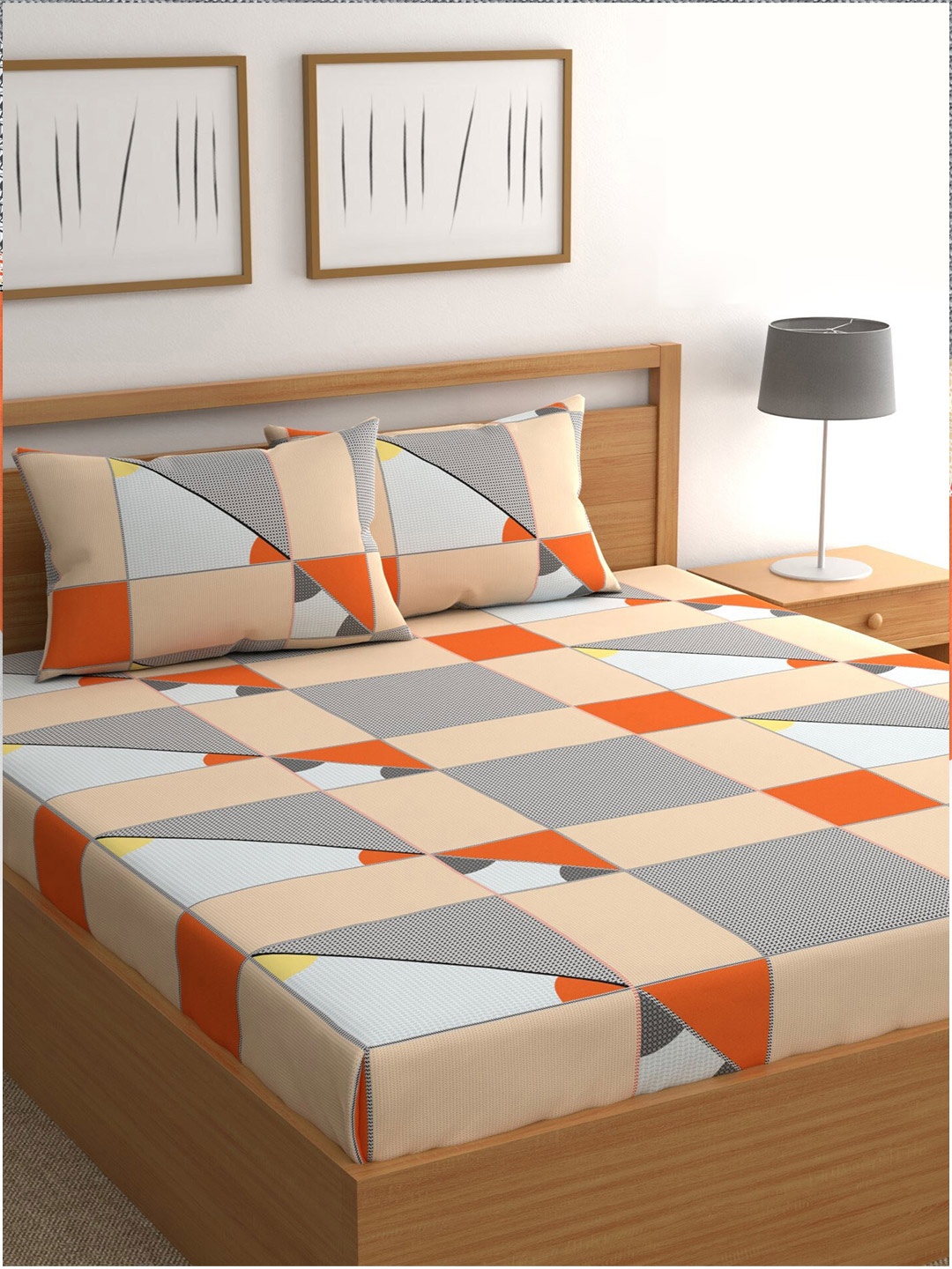 

CHHAVI INDIA Orange & Black Geometric 210 TC Queen Bedsheet with 2 Pillow Covers