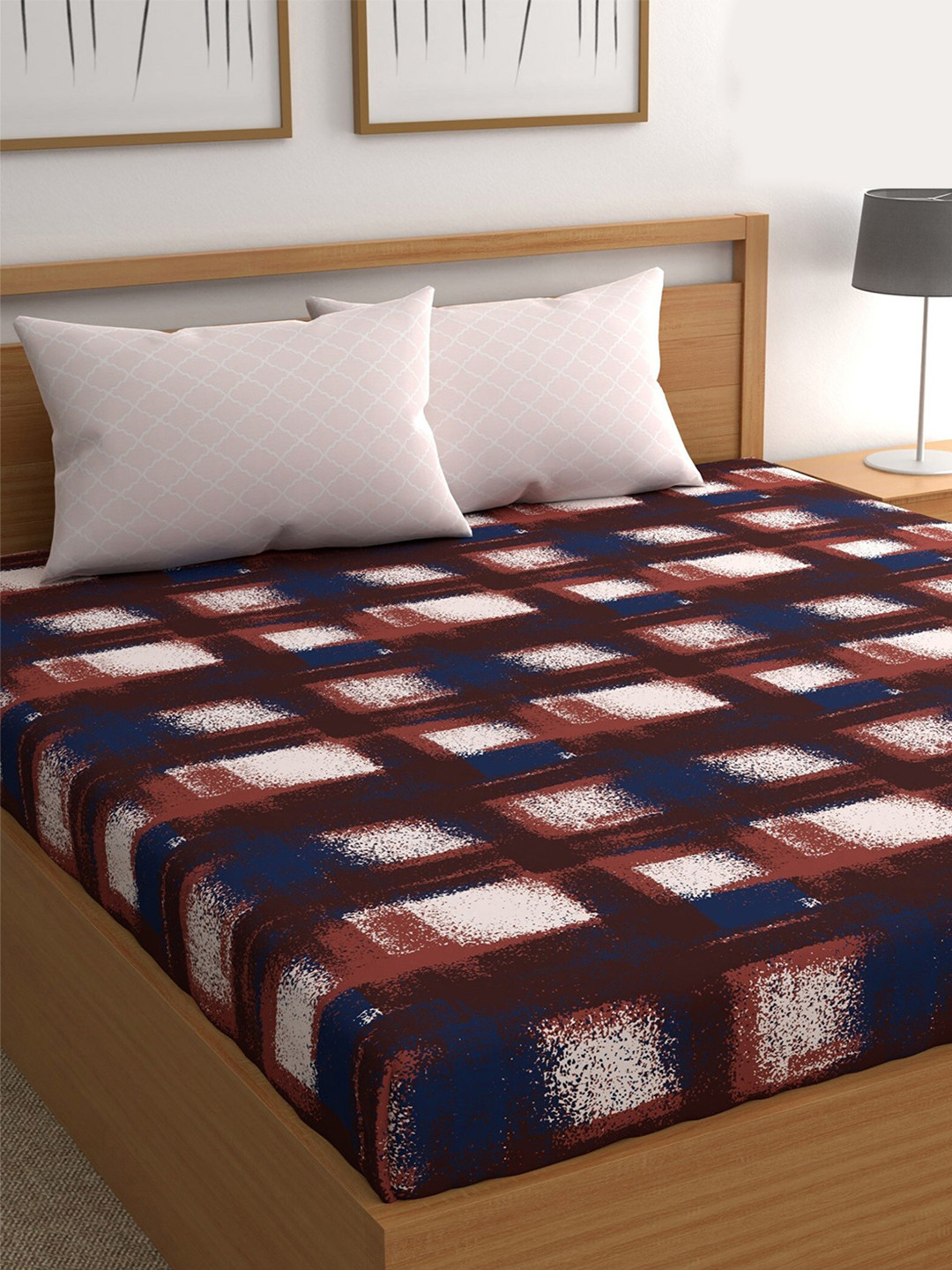 

CHHAVI INDIA Brown & Off White 210 TC Queen Bedsheet with 2 Pillow Covers