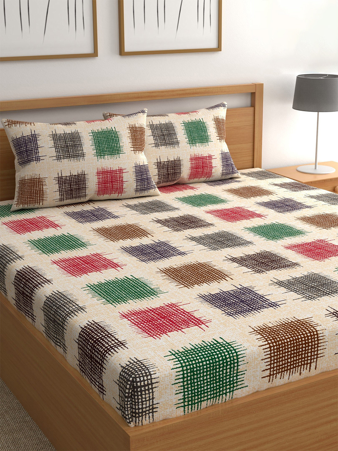 

CHHAVI INDIA Beige & Green Geometric 210 TC Queen Bedsheet with 2 Pillow Covers