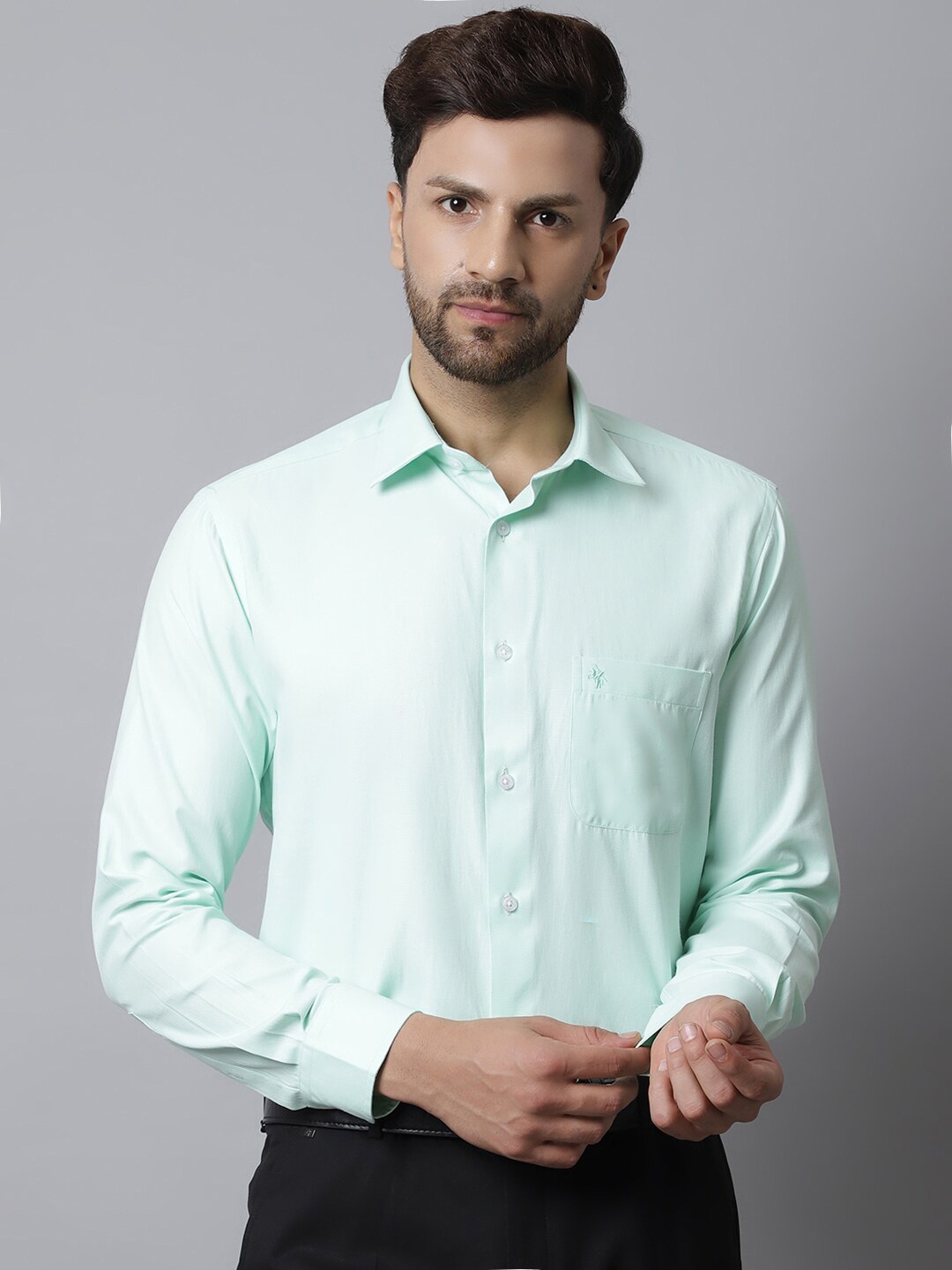 

Cantabil Men Green Regular Fit Solid Cotton Formal Shirt