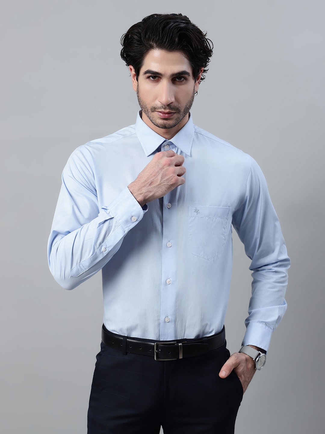 

Cantabil Men Blue Cotton Formal Shirt