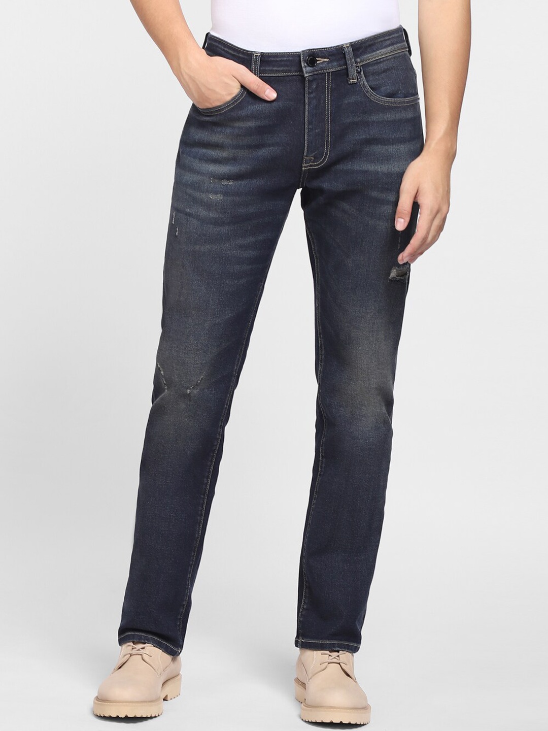 

Jack & Jones Men Blue Straight Fit Low Distress Light Fade Jeans