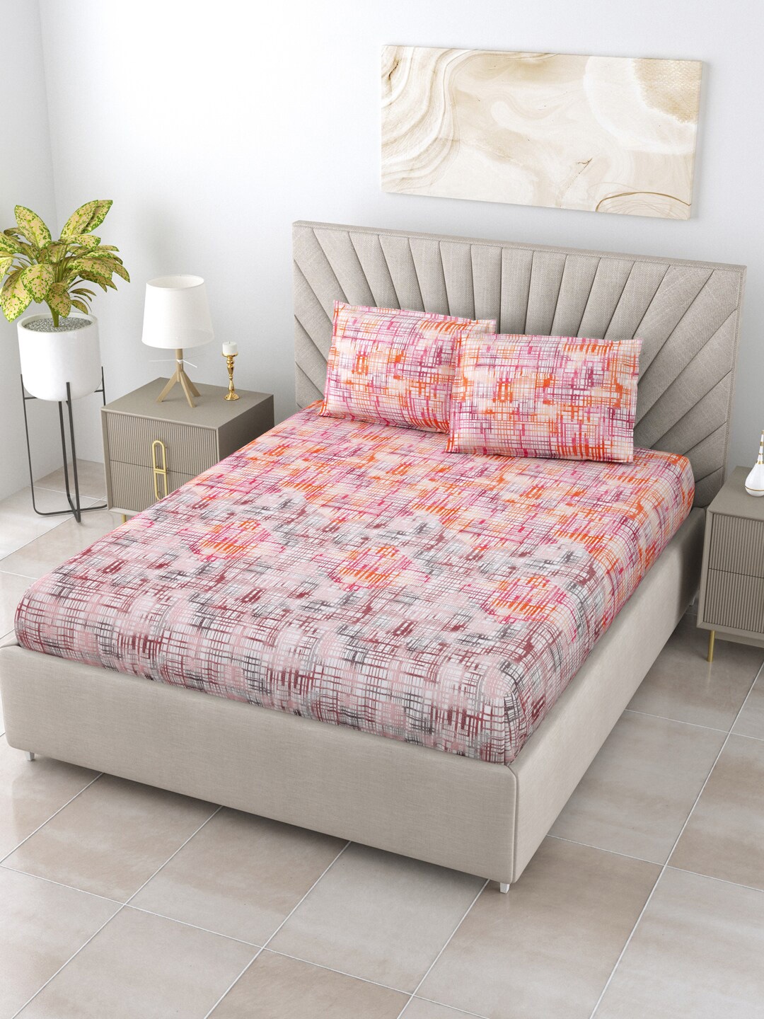 

BOMBAY DYEING Pink & Purple 180 TC King Bedsheet with 2 Pillow Covers