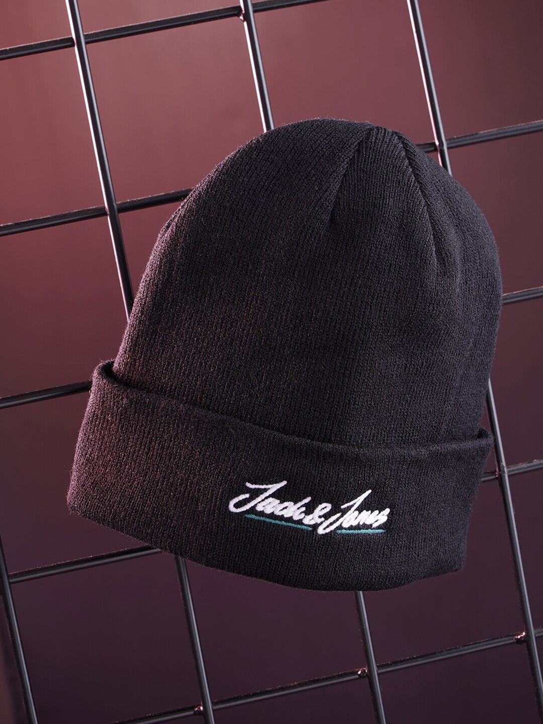 

Jack & Jones Men Black & White Embroidered Beanie