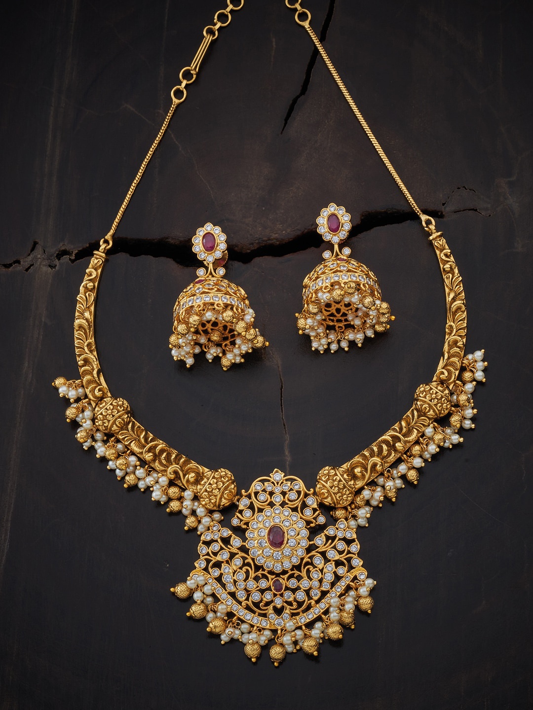 

Kushal's Fashion Jewellery Women Gold-Plated & White Stones & Beads Studded Jewellery Set