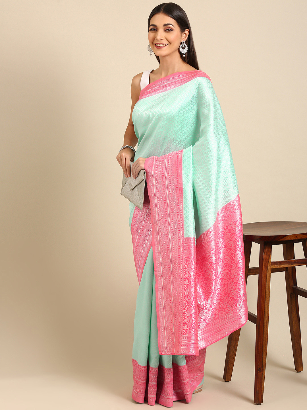 

Anouk Sea Green & Pink Woven Design Silk Blend Kanjeevaram Saree