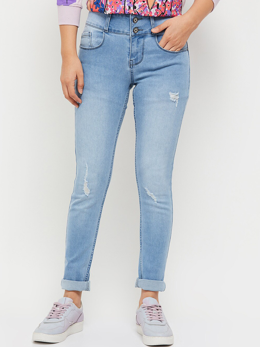 

max Women Blue Mildly Distressed Light Fade Jeans