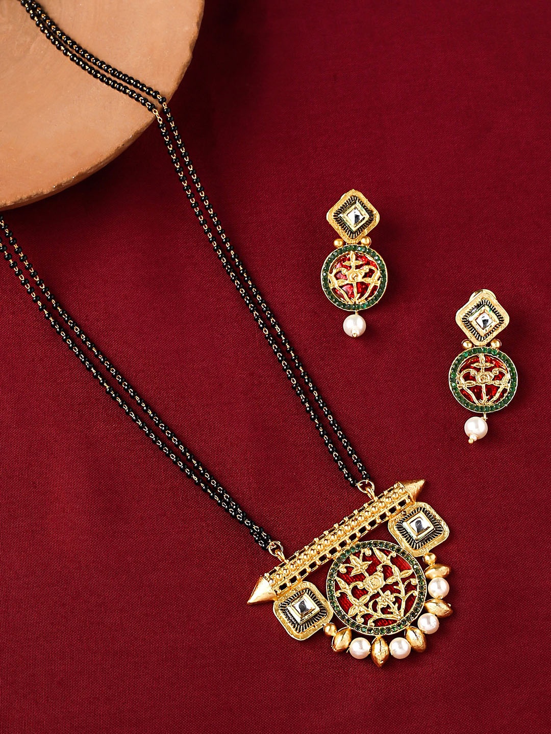 

Yellow Chimes Gold-Plated Nallapusalu Chain Mangalsutra with Earrings
