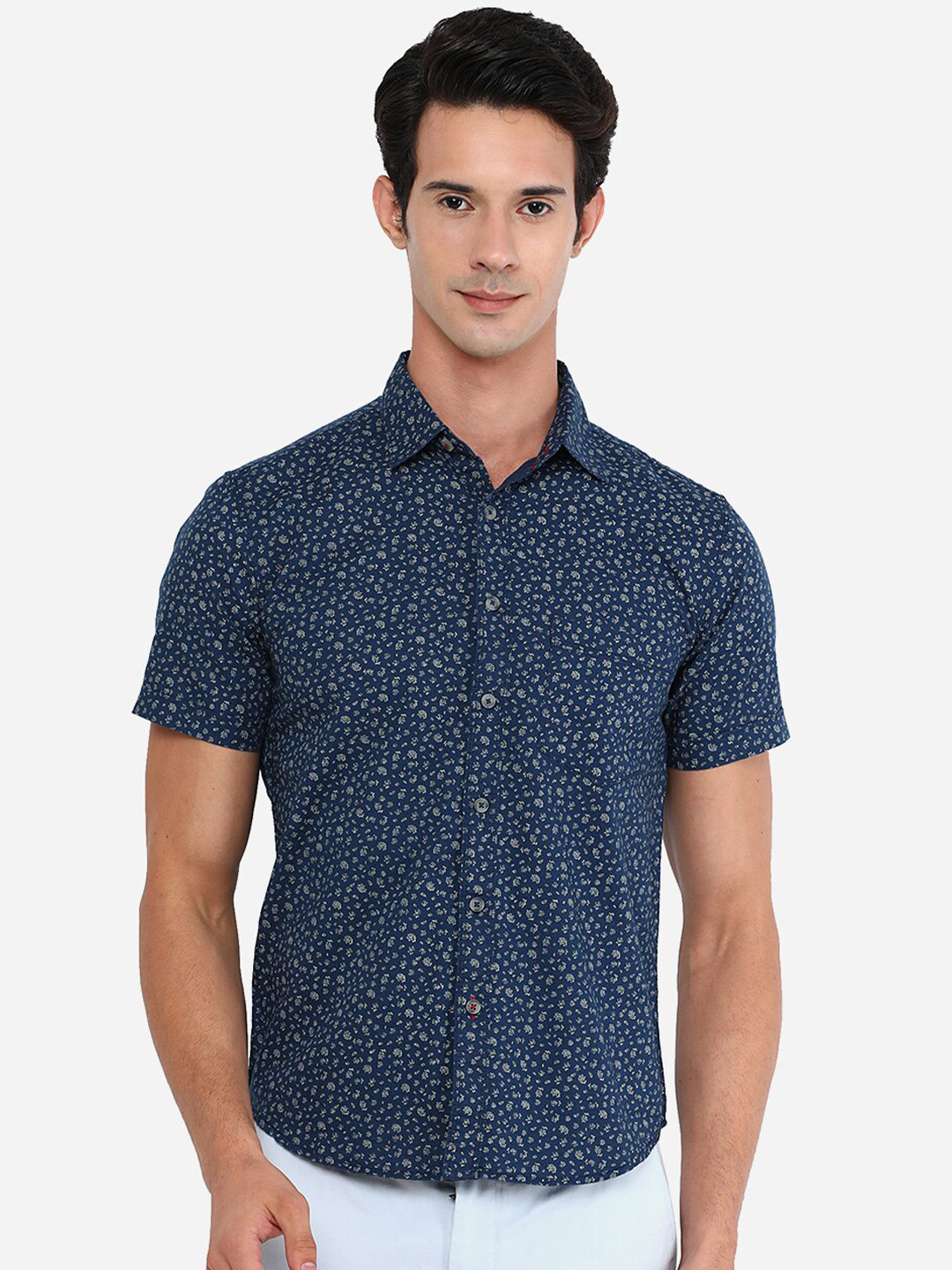 

Greenfibre Men Blue Floral Printed Slim Fit Cotton Casual Shirt