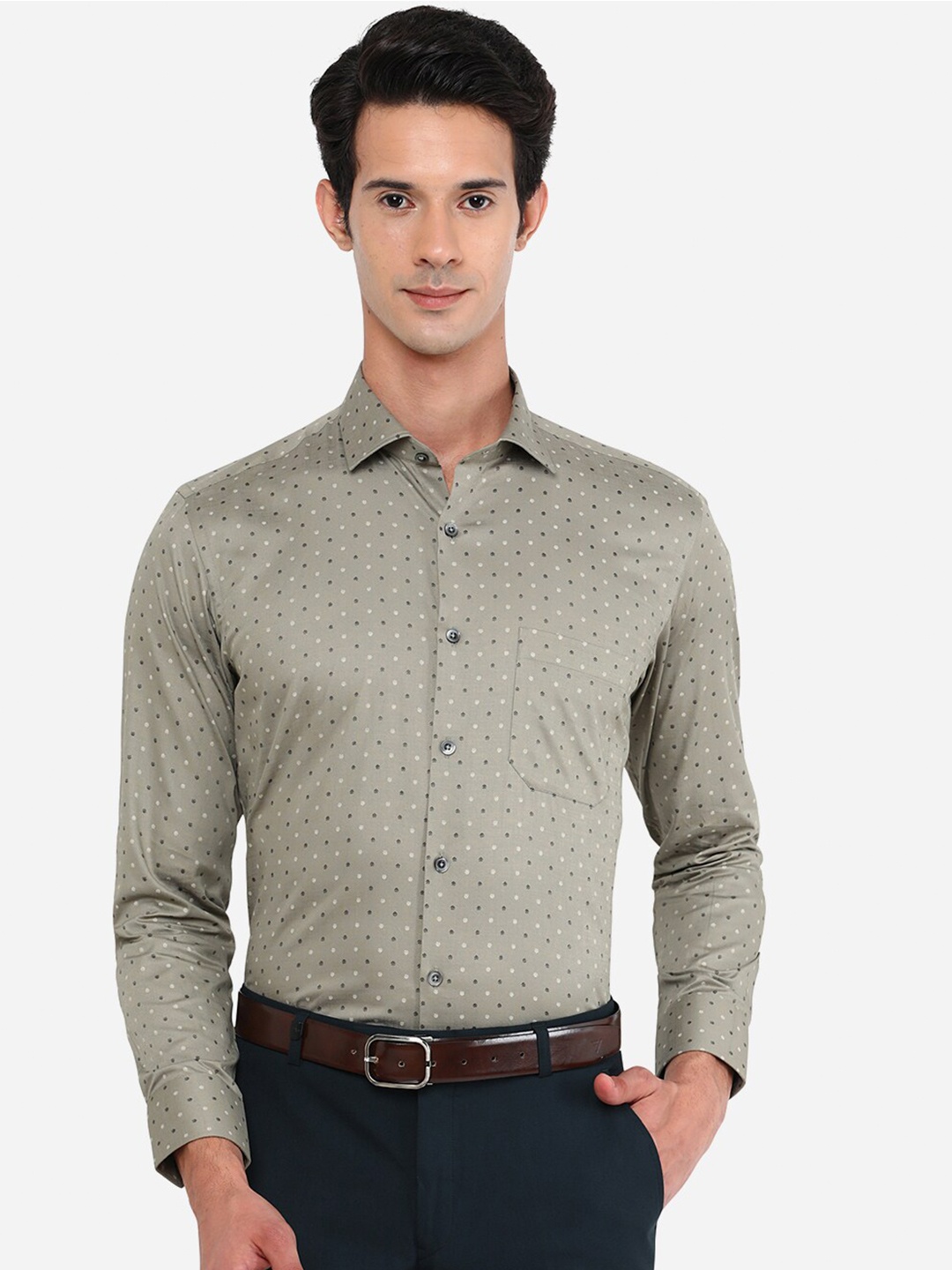 

Greenfibre Men Green Slim Fit Cotton Casual Shirt