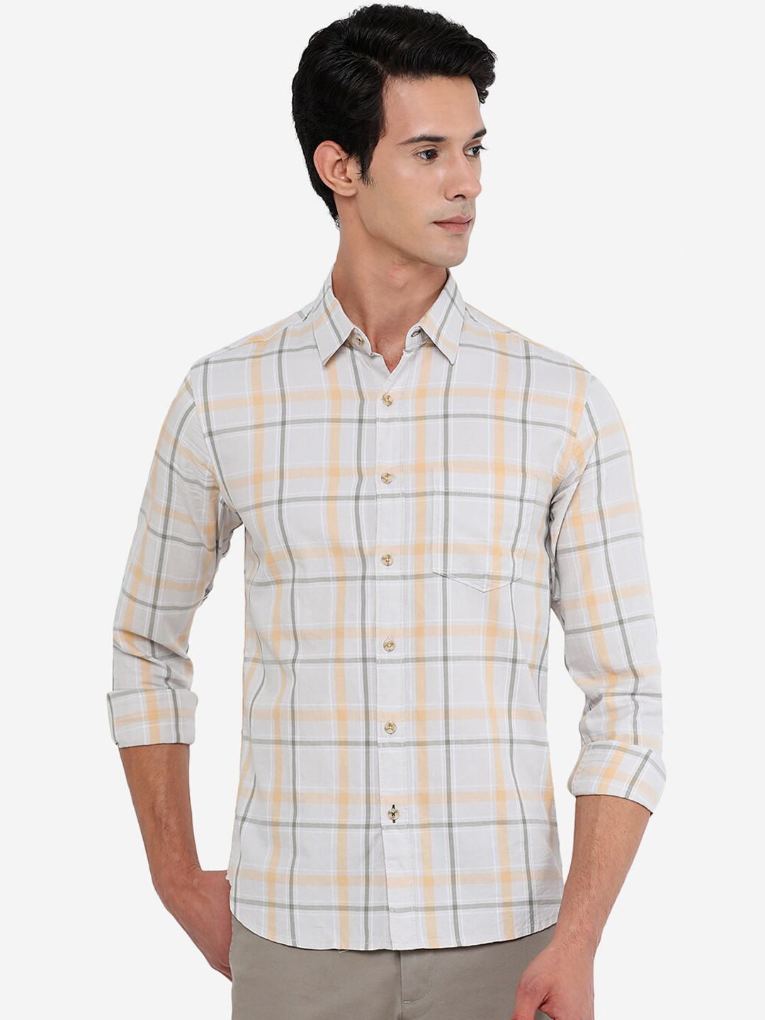 

Greenfibre Men Off White Slim Fit Checked Casual Shirt