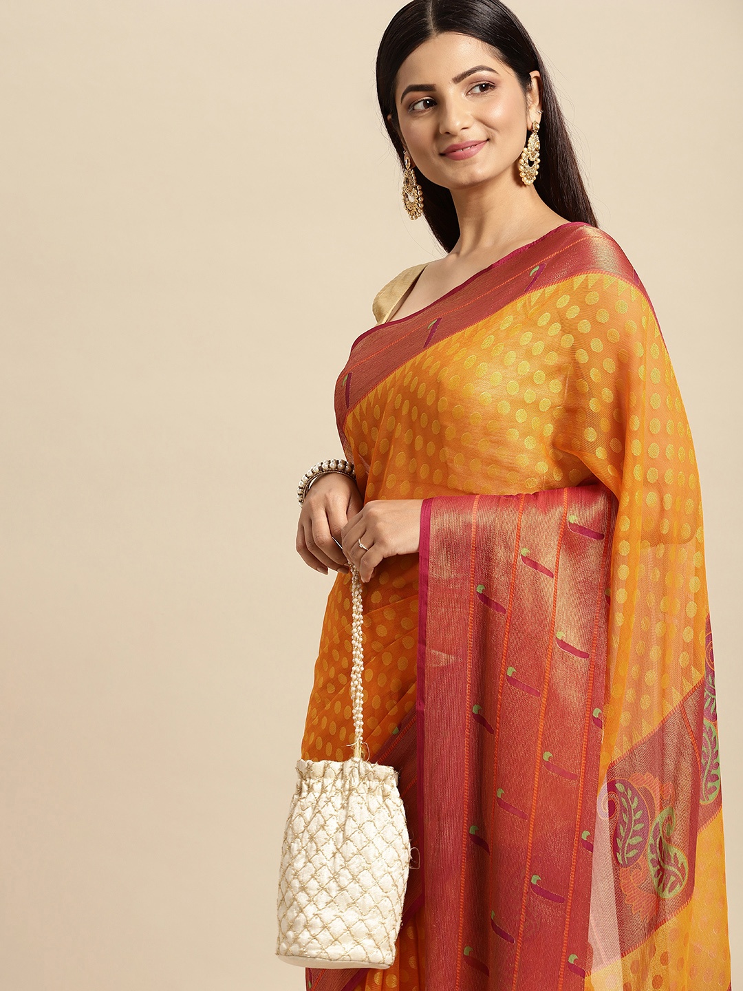 

RACHNA Yellow & Red Geometric Print Brasso Saree